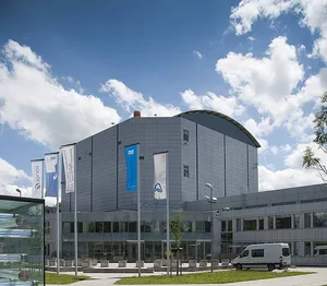 The neutron source opens on Saturday, October 15th, from 11 to 18h.