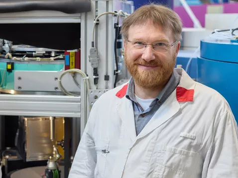 Dr. Tobias Schrader, Instrumentwissenschaftler des BioDiff, am Heinz Maier-Leibnitz Zentrum. © Bernhard Ludewig, FRM II / TUM